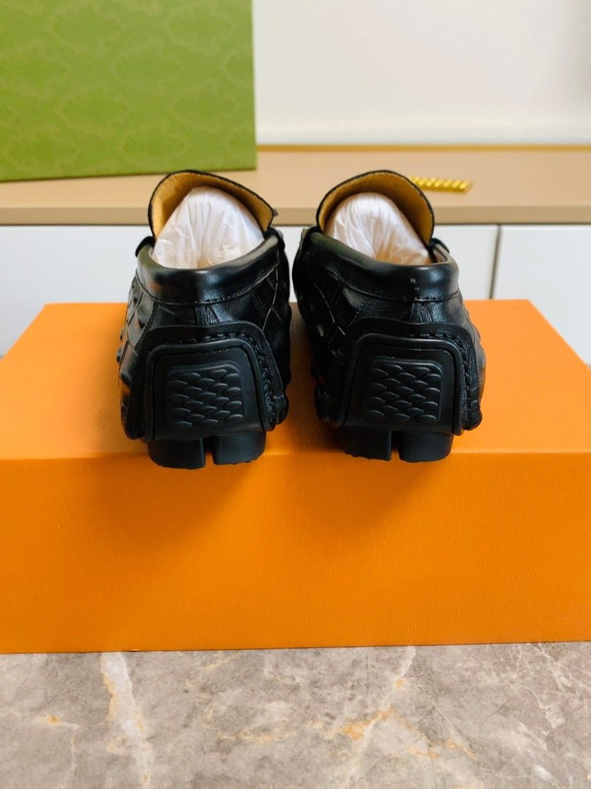 Men’s Black Tasseled Loafers — back
