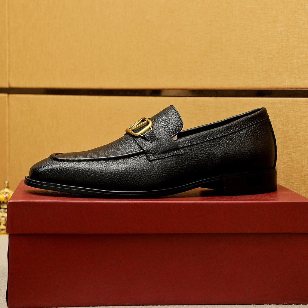 微商相册测试鞋子-Valentino Black V-Hardware Loafers — side