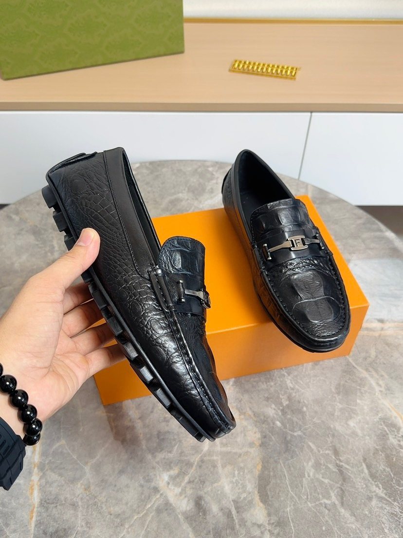 Fendi Black Textured Moc-Toe Loafers — hero