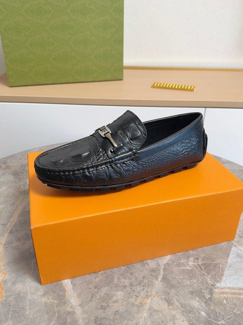 Fendi Black Textured Moc-Toe Loafers — side