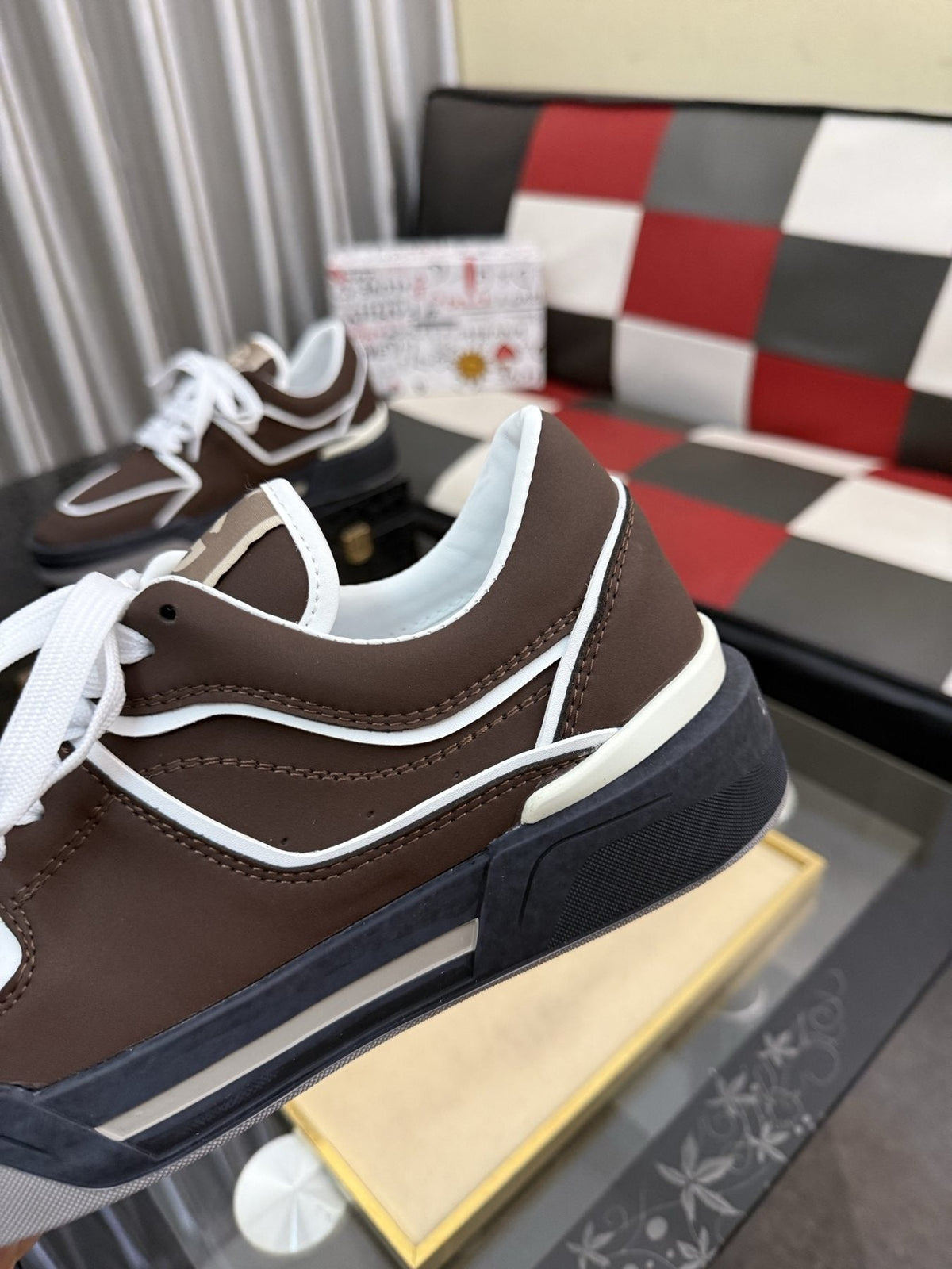 Dolce & Gabbana Brown Piped Low-Top Sneakers — detail