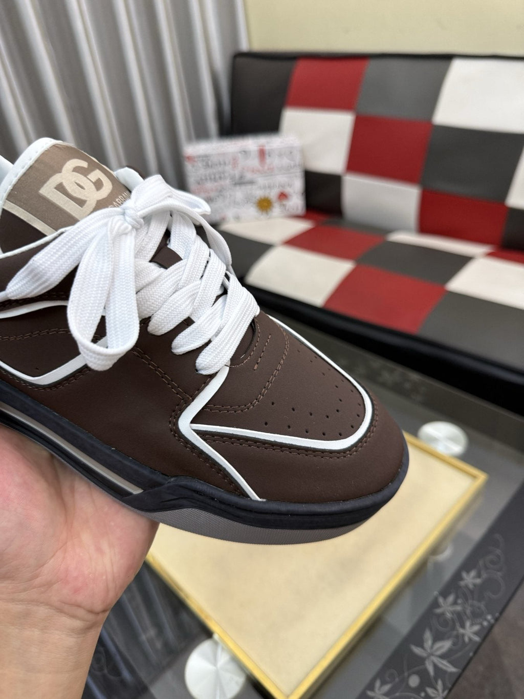 Dolce & Gabbana Brown Piped Low-Top Sneakers — detail