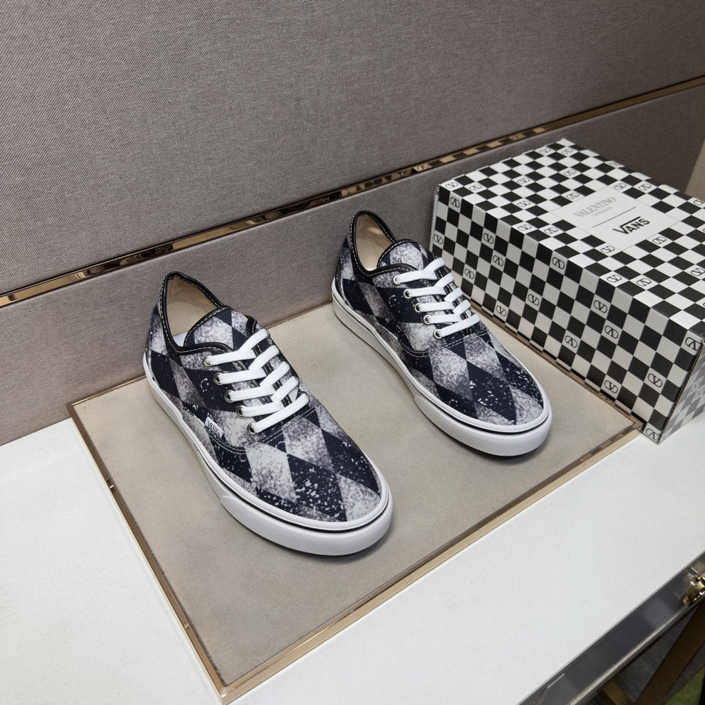 Vans Geometric Patchwork Low-Top Sneakers — front