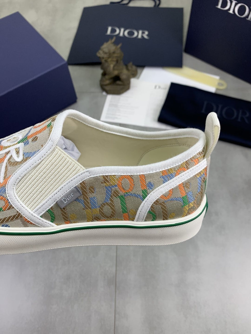 微商相册测试鞋子-Dior Multicolor Canvas Slip-On Shoes — side