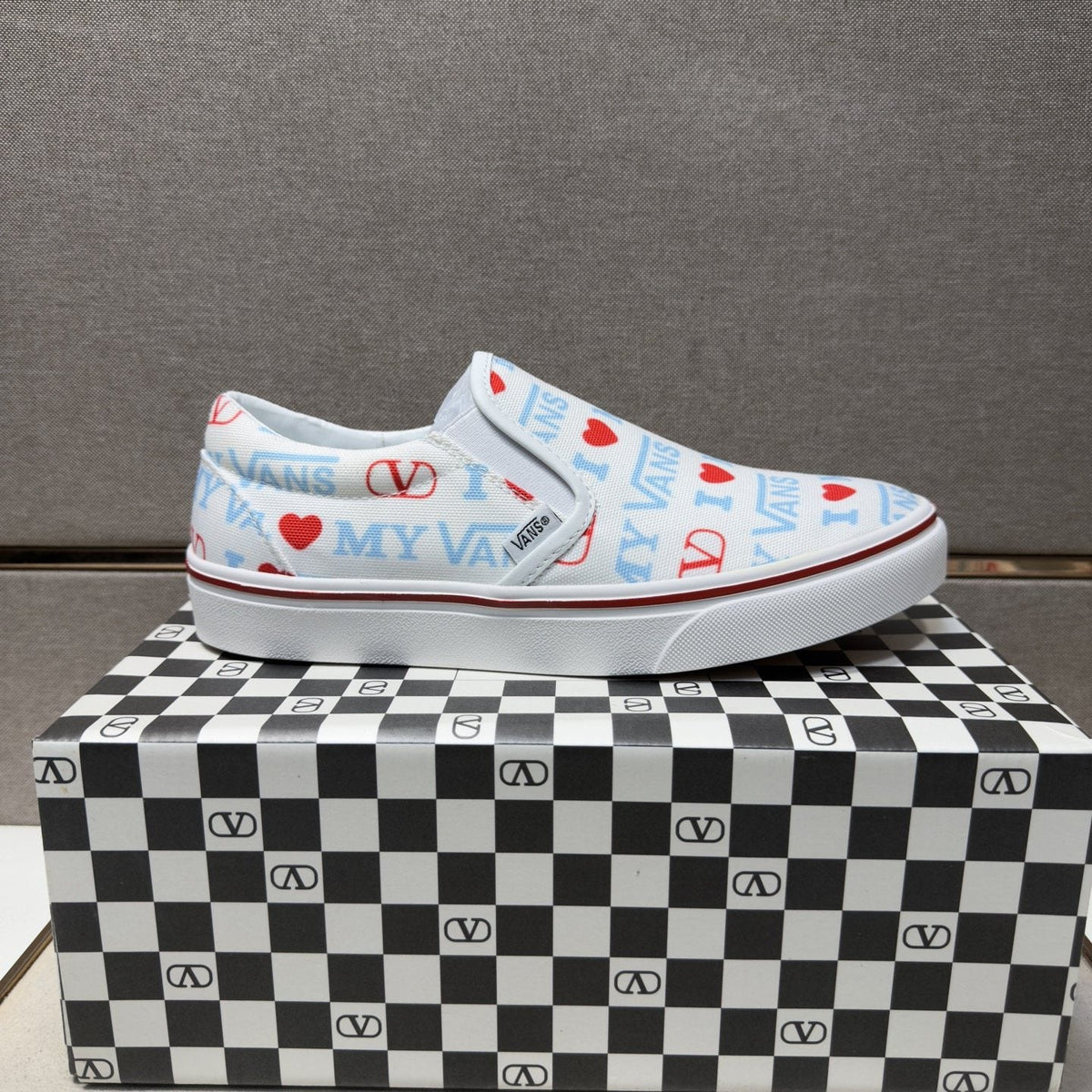 Vans White Graphic Low-Top Sneakers — hero