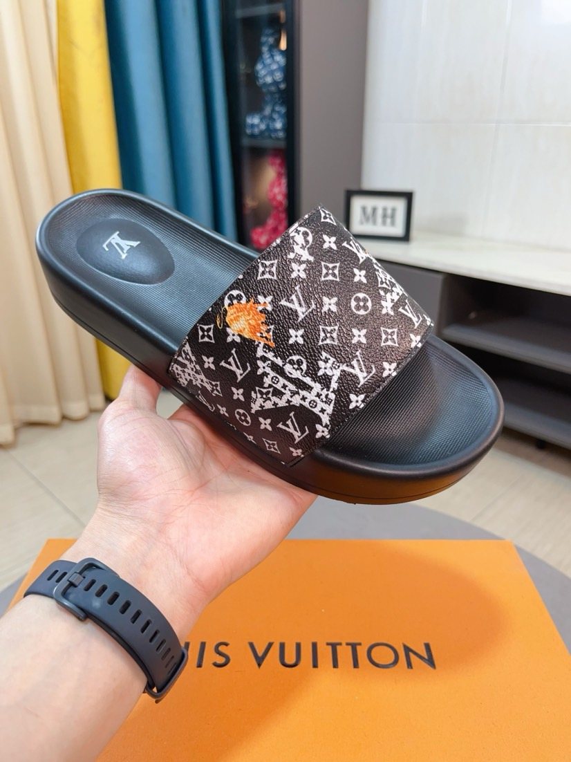 Louis Vuitton Patterned Strap Slide Sandals — model