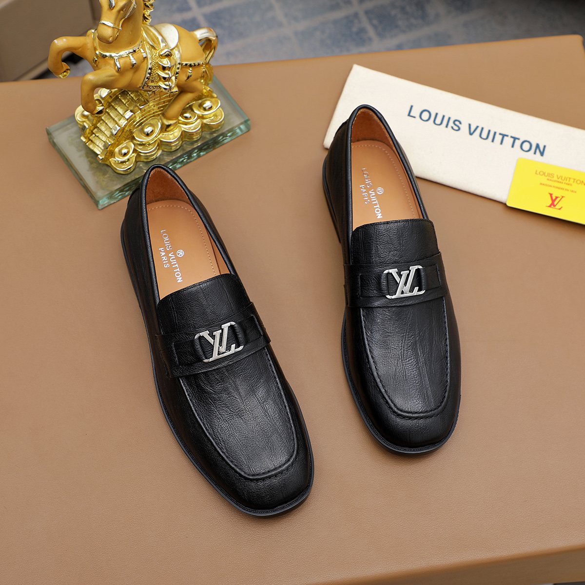 Louis Vuitton Black Textured Hardware Loafers — front