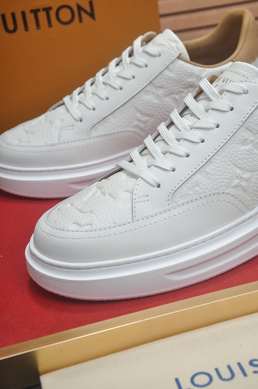 Louis Vuitton White Low-Top Sneakers — detail