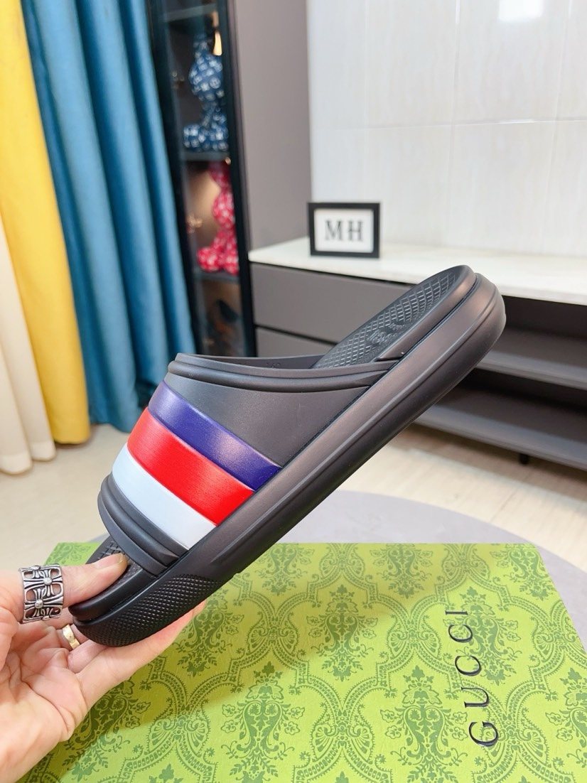 Gucci Striped Slide Sandals — side
