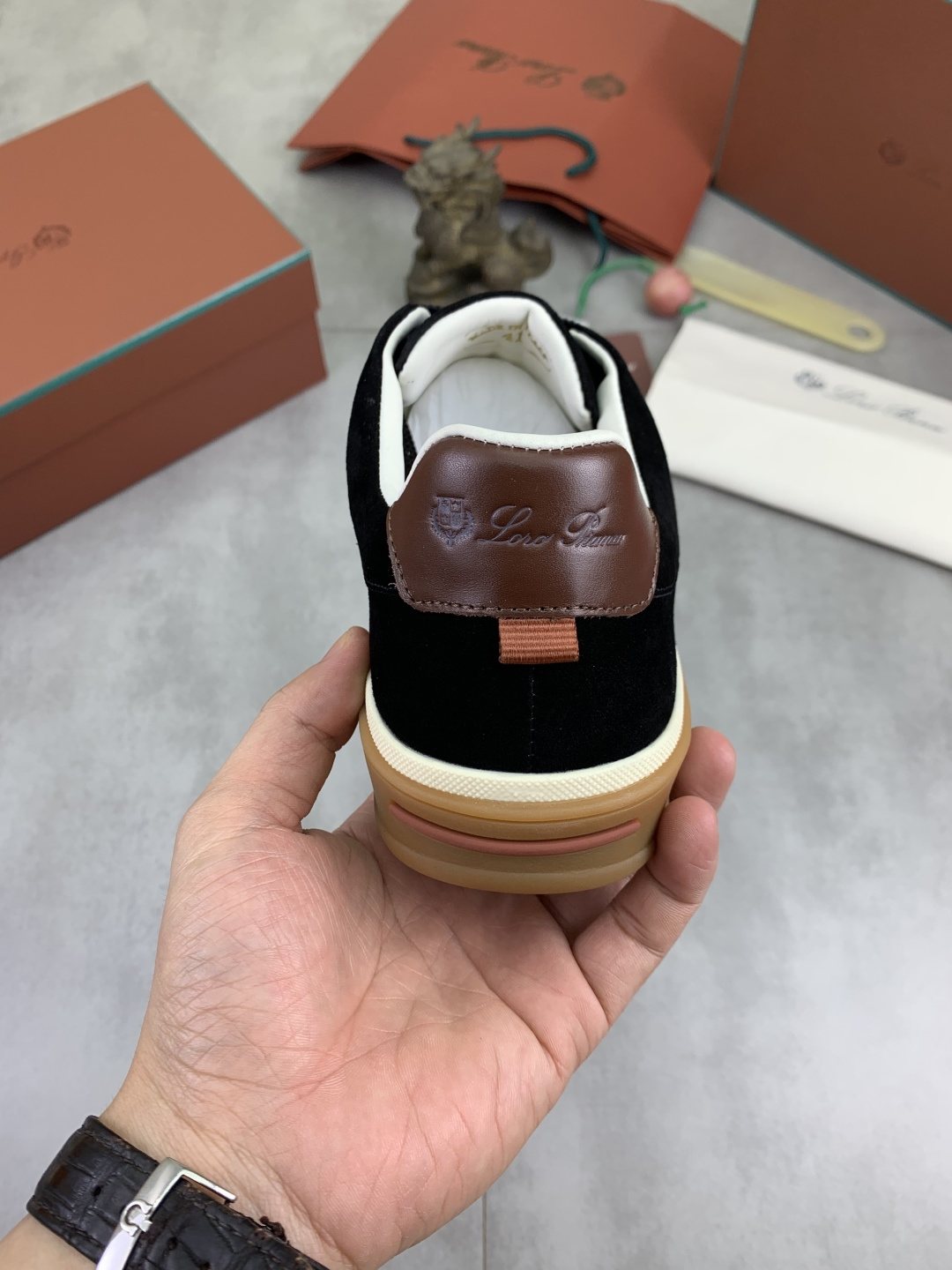 微商相册测试鞋子-Loro Piana Contrast Heel Low-Top Sneakers — back
