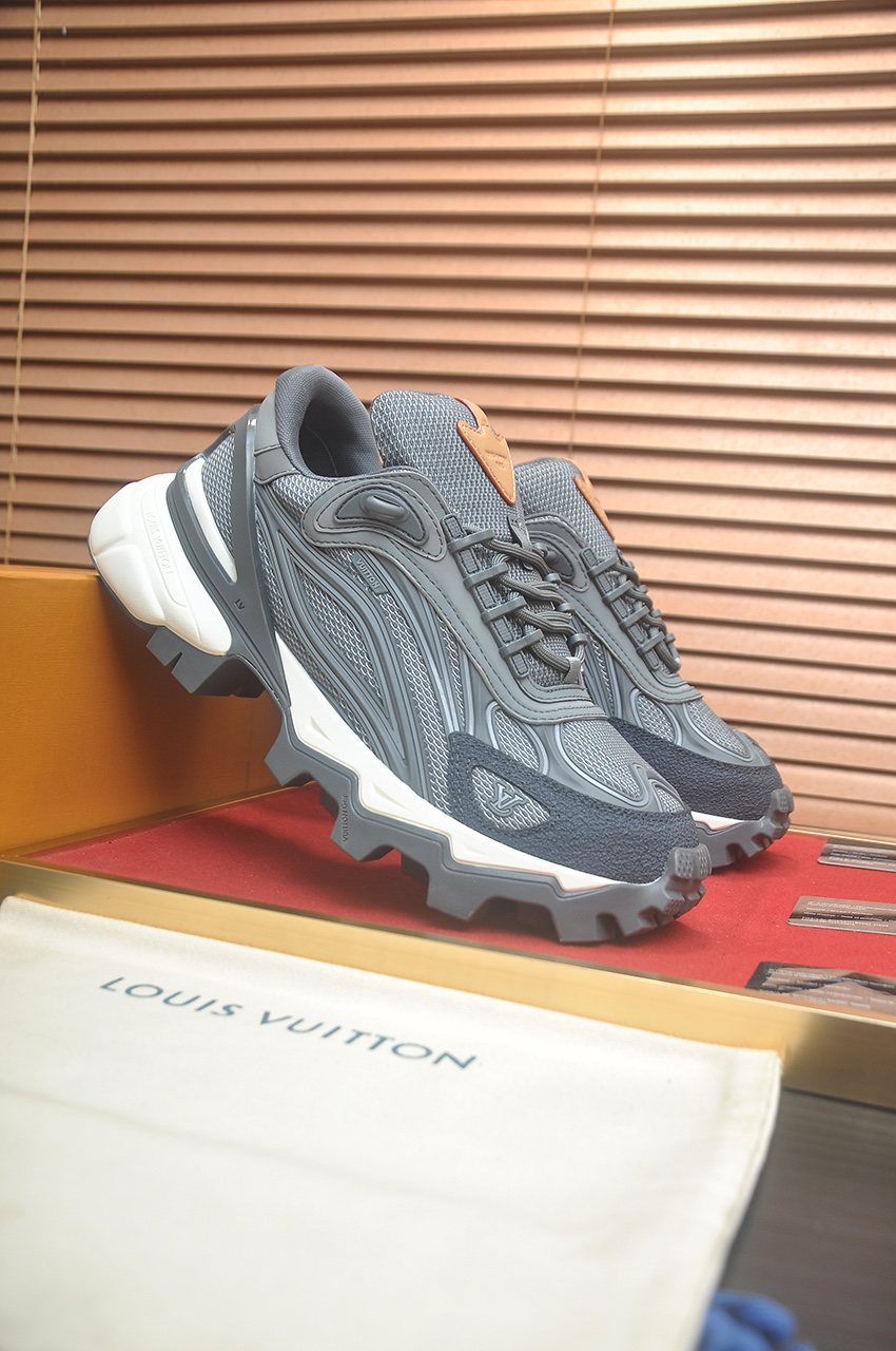 Louis Vuitton Low-Top Lug Sole Sneakers — front