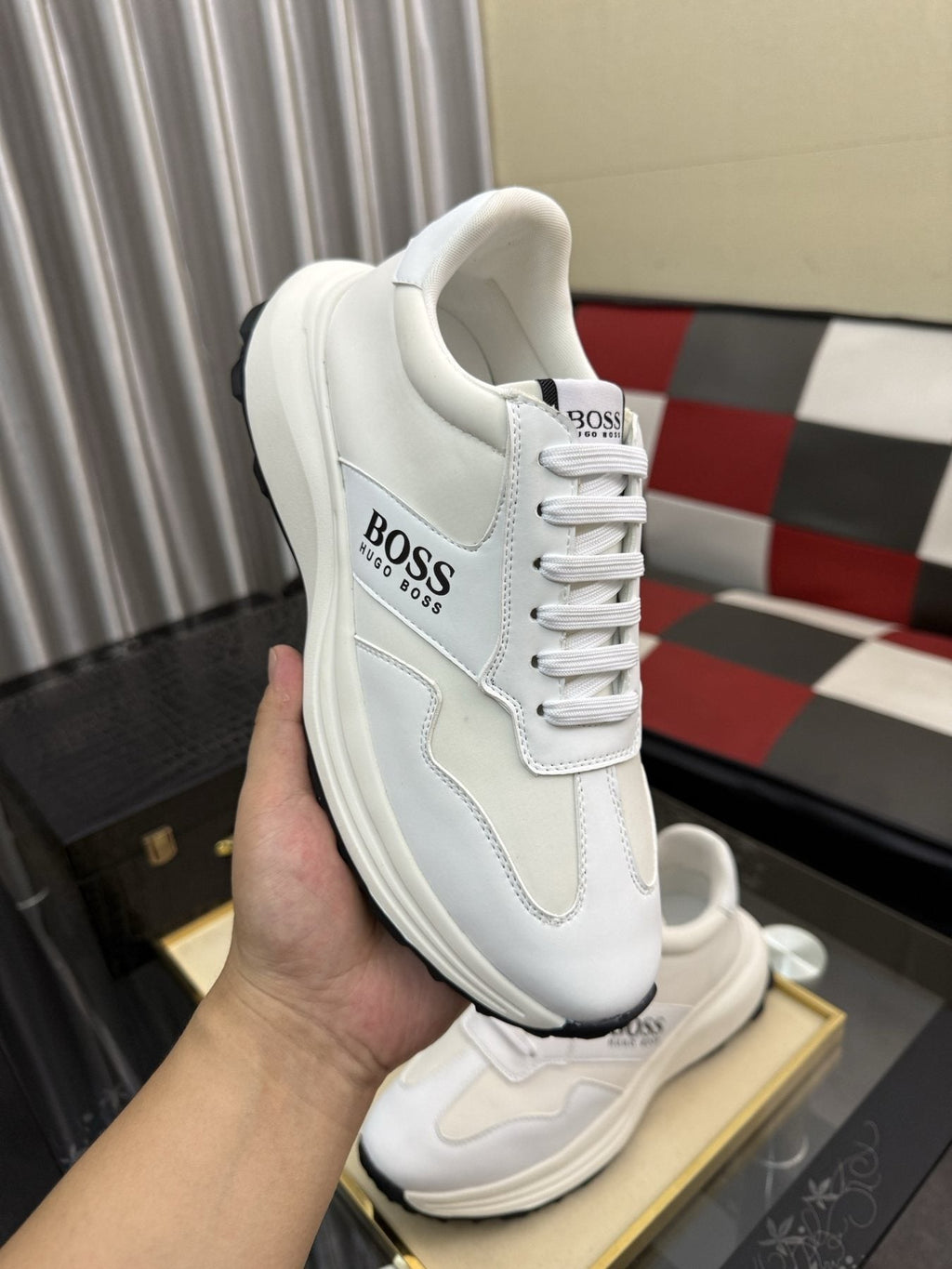微商相册测试鞋子-BOSS Lace-Up Low-Top Sneakers — side