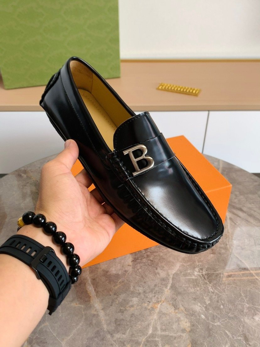 Men's Metal-Accent Loafers — model