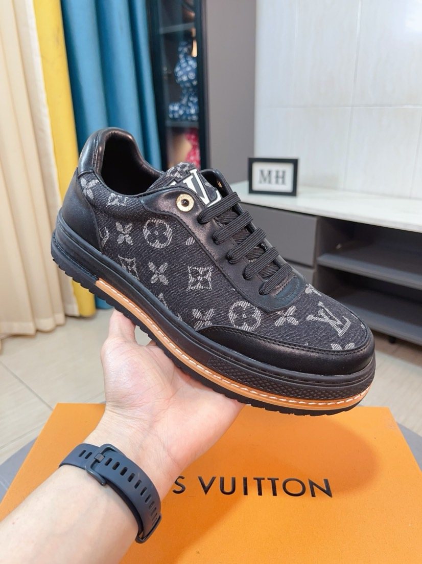 Louis Vuitton Monogram Low-Top Sneakers — model