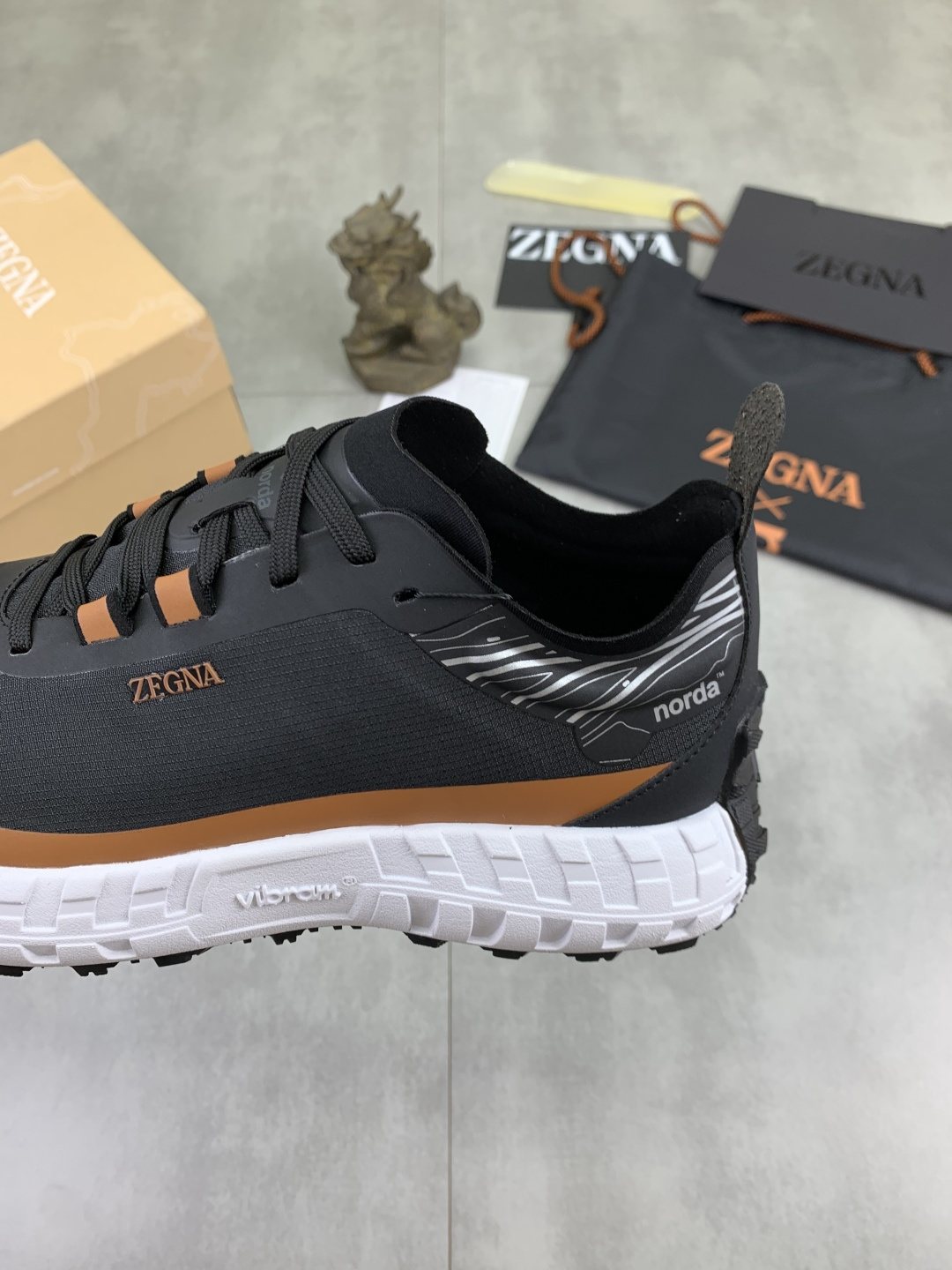 Black Trail Running Shoes — detail