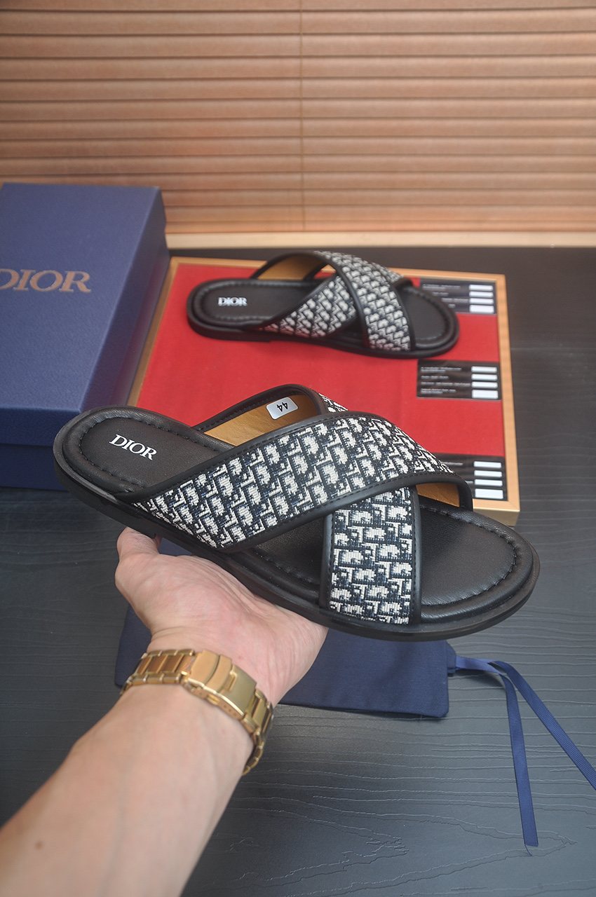 Dior Monogram Crossover Slide Sandals — model