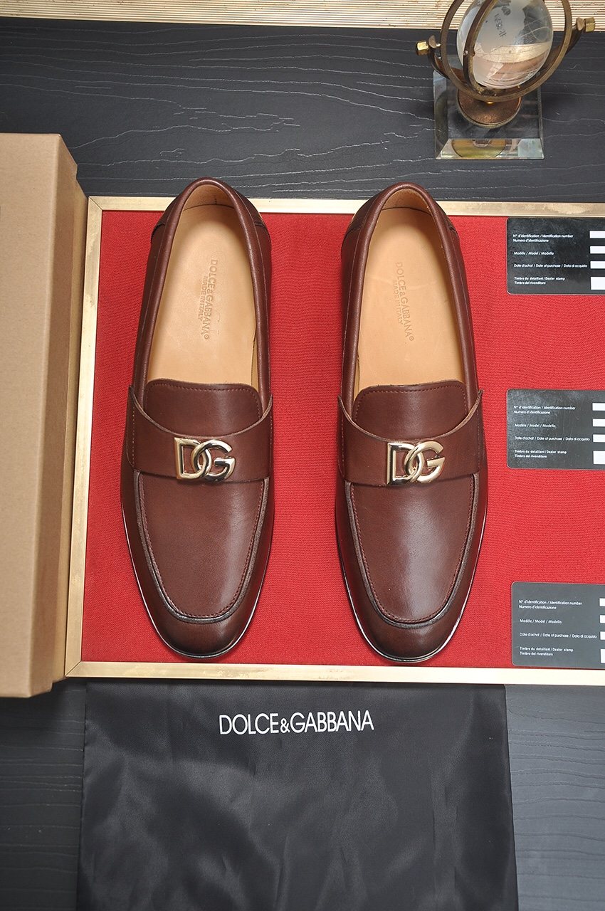 Dolce & Gabbana Leather Logo-Hardware Loafers — front