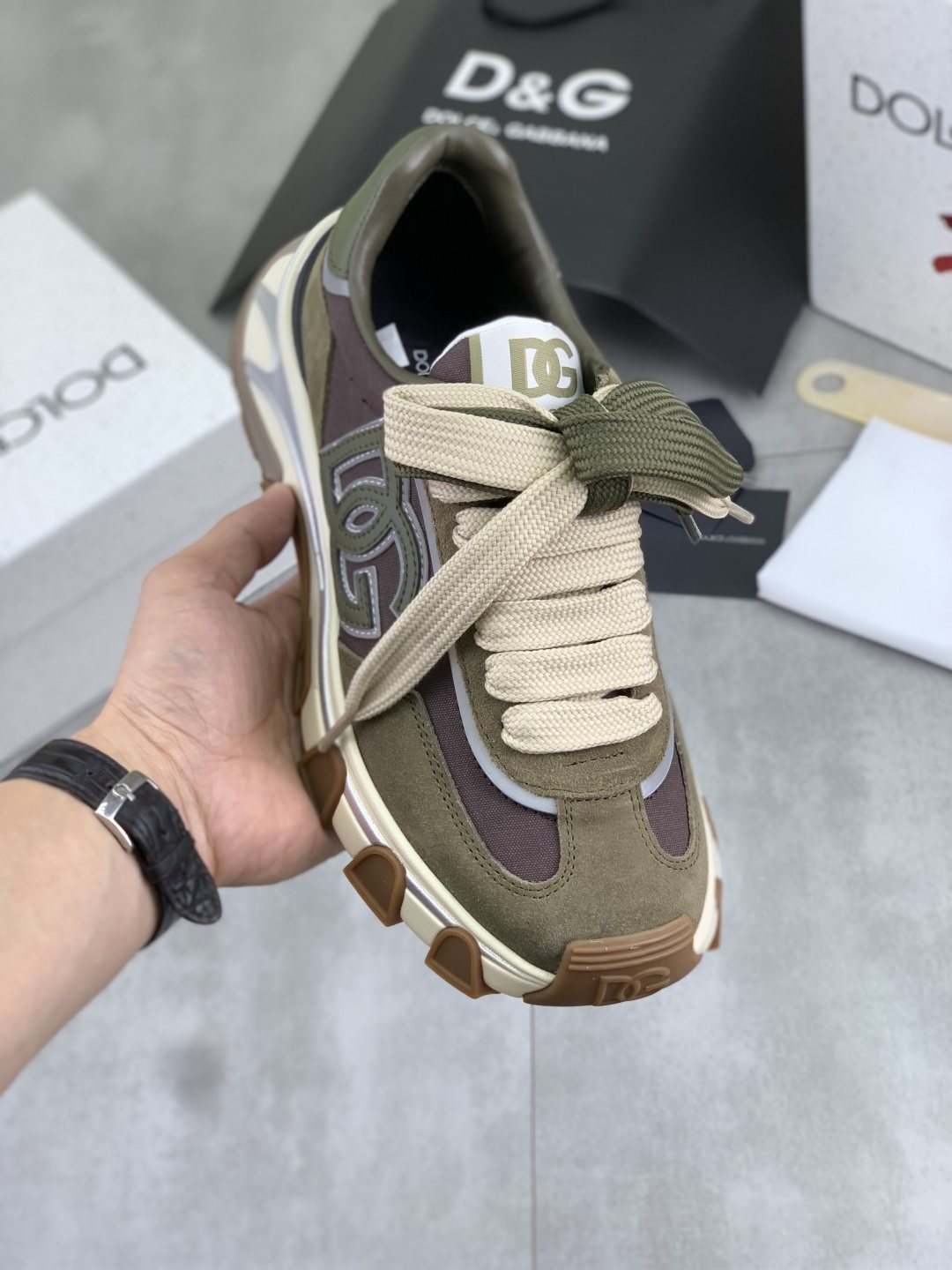 微商相册测试鞋子-Dolce & Gabbana Logo Panel Low-Top Sneakers — front