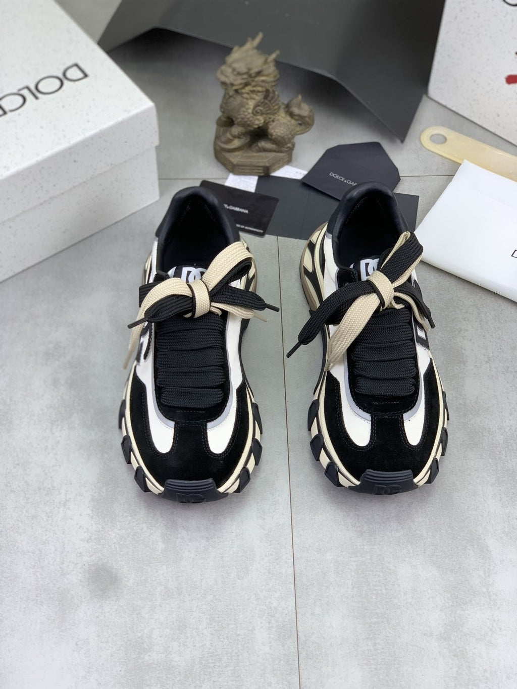 微商相册测试鞋子-Dolce & Gabbana Logo Panel Low-Top Sneakers — front