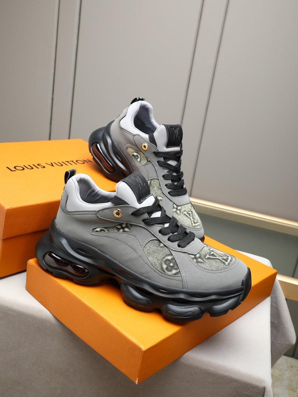 Louis Vuitton Patterned Panel Chunky Sneakers — front