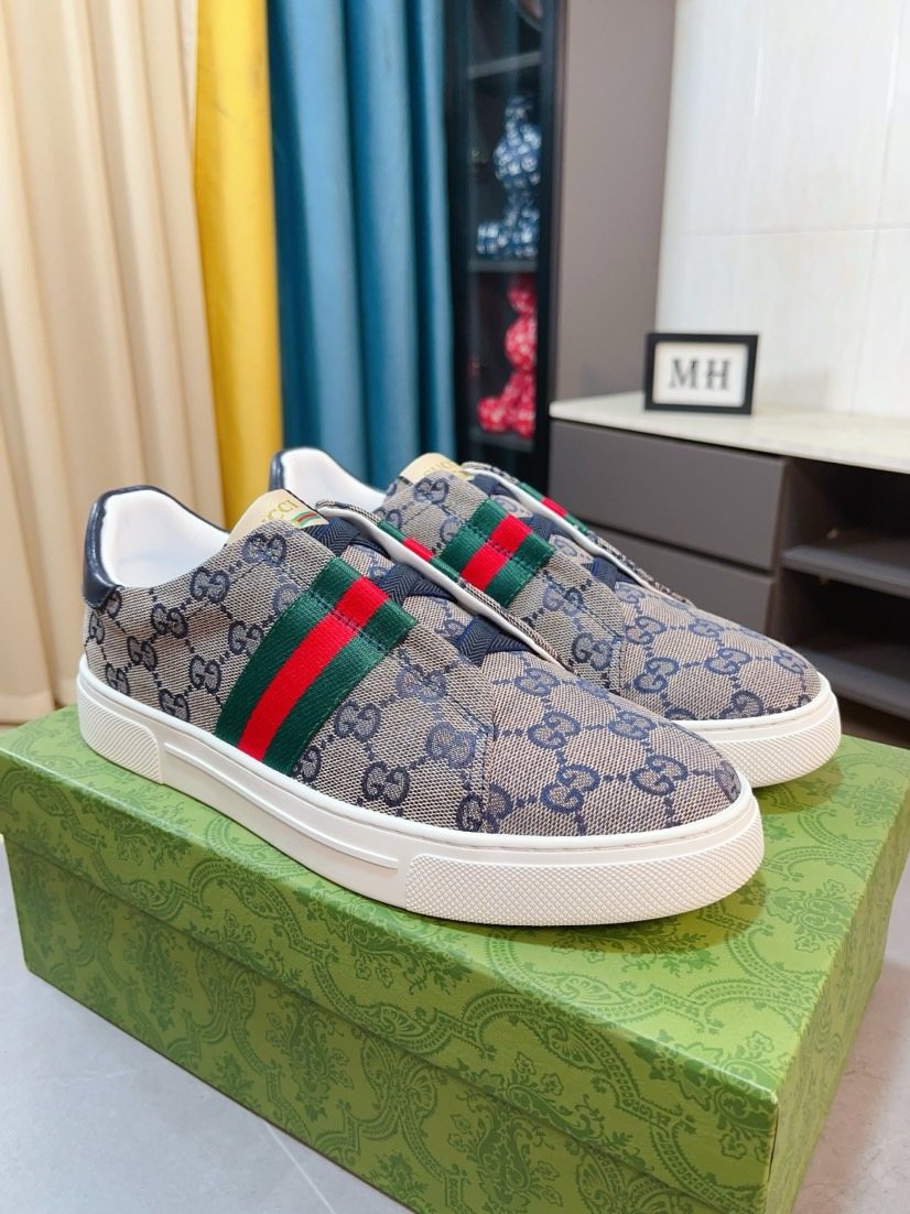 Gucci Monogram Stripe Low-Top Sneakers — front