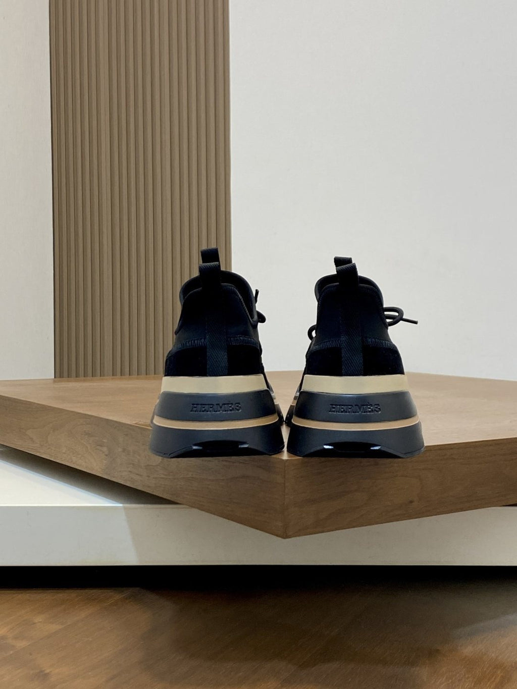 Hermès Bouncing Low-Top Sneakers — side