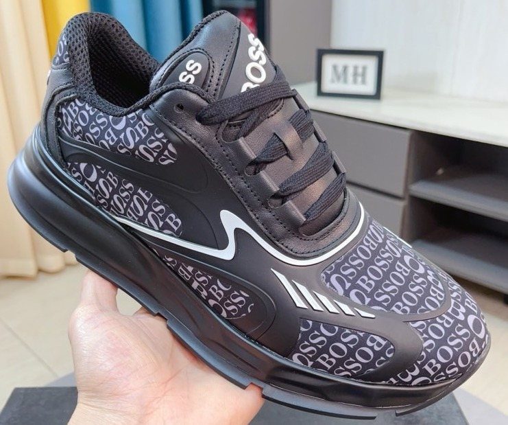 HUGO BOSS Logo-Pattern Low-Top Sneakers — hero
