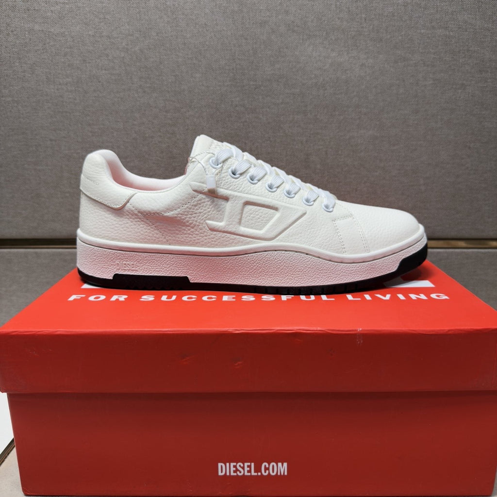 DIESEL Paneled Low-Top Sneakers — front