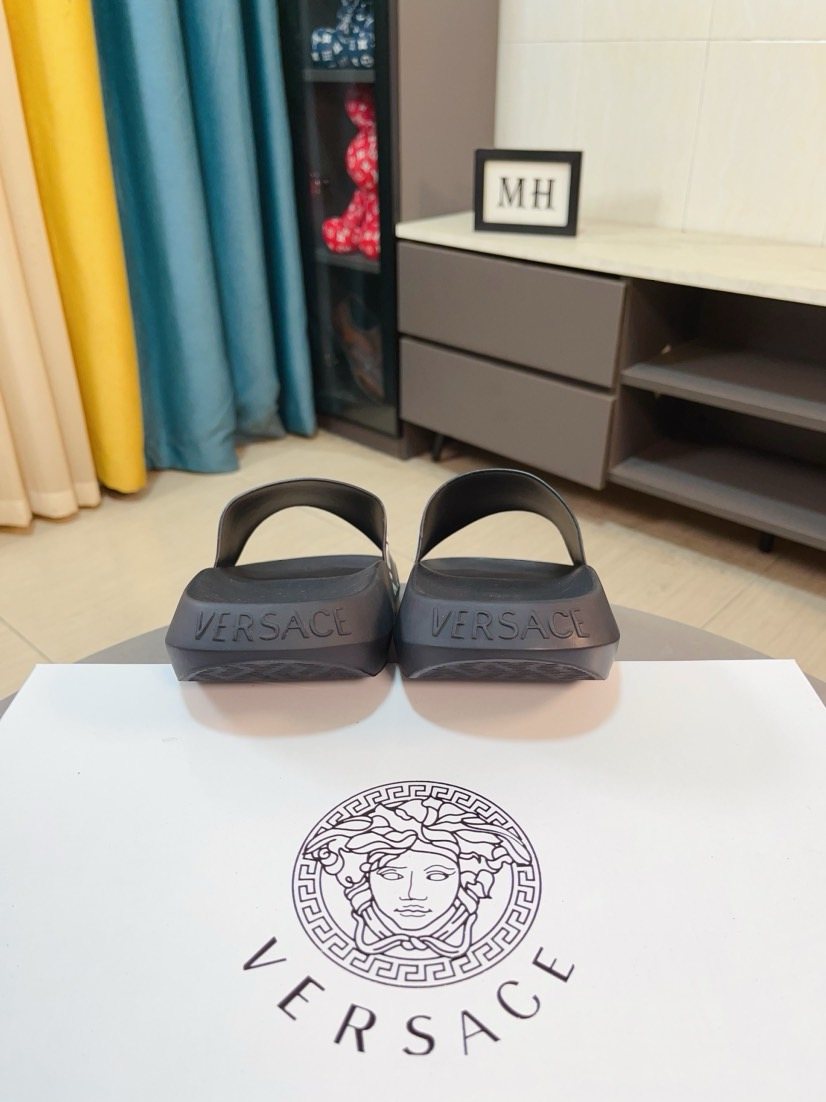 微商相册测试鞋子-Versace Geometric Strap Slide Sandals — back
