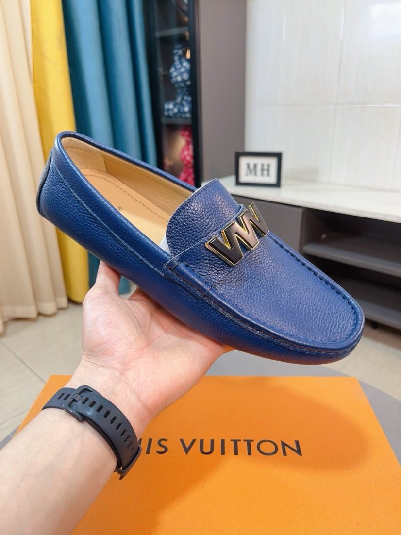 Louis Vuitton Blue Pebbled Driving Loafers — model