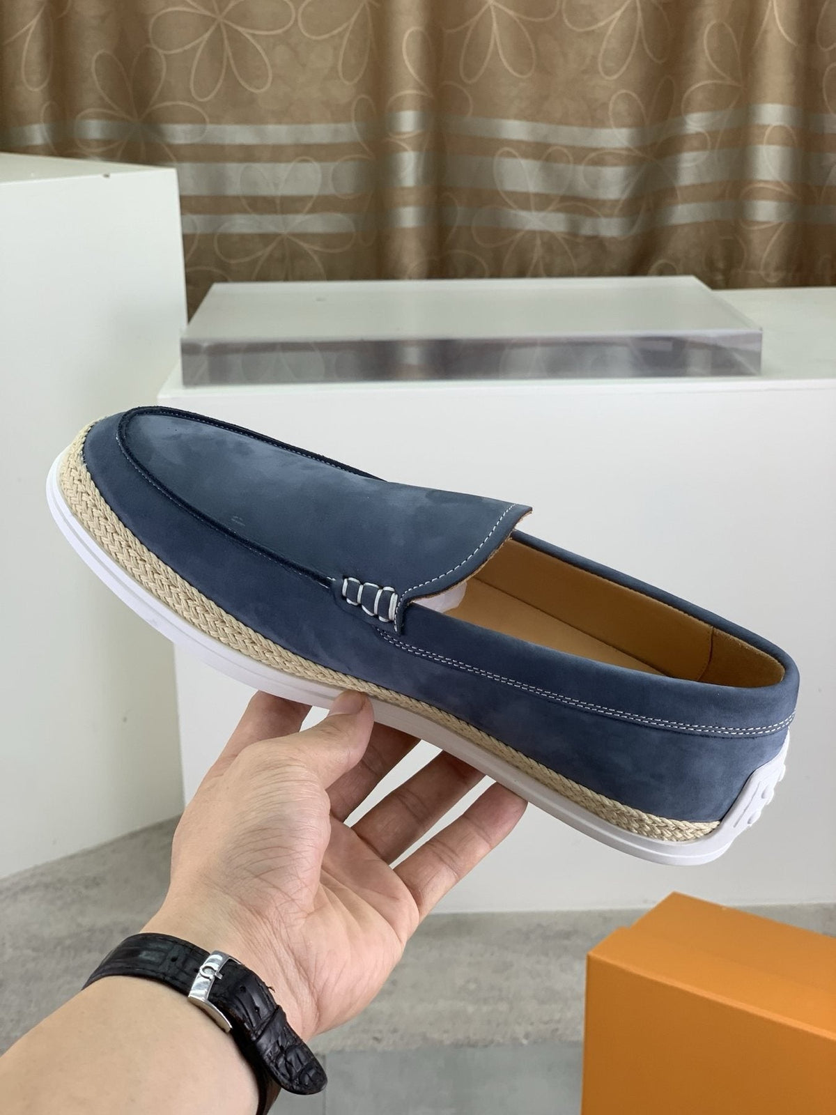 TOD'S Raffia-Trim Driving Loafers — model