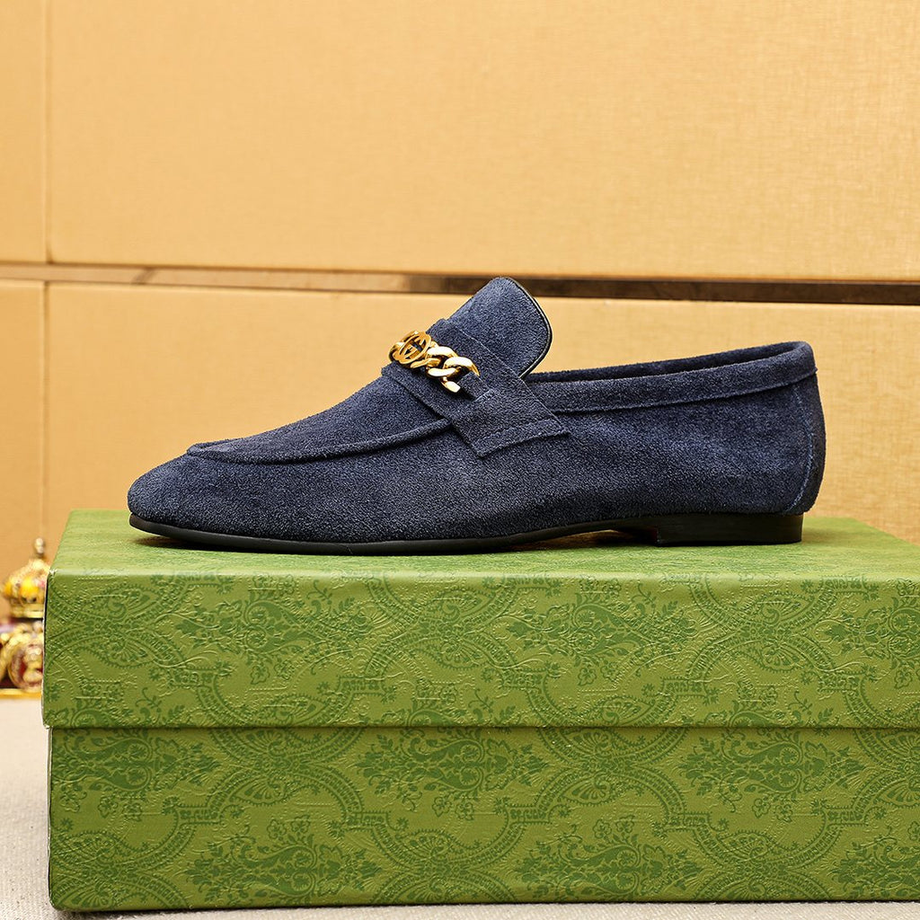 GUCCI Chain Detail Loafers — side