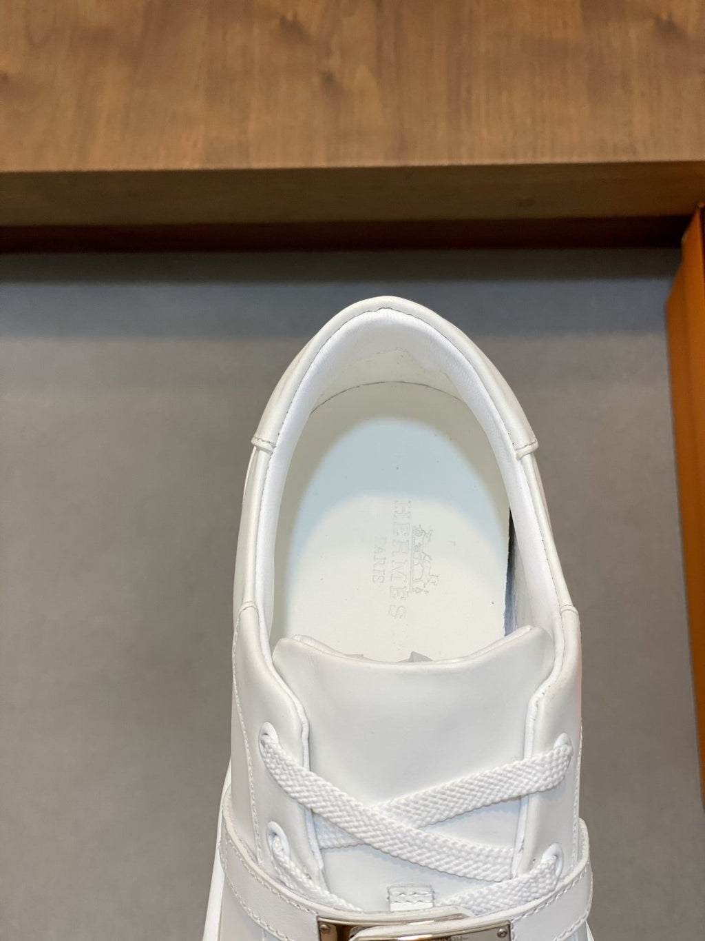 Men's Low-Top Lace-Up Sneakers — detail