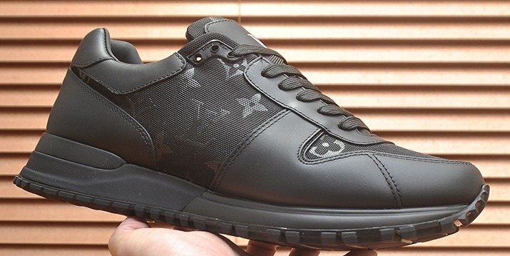 Louis Vuitton Monogram Low-Top Sneakers — hero