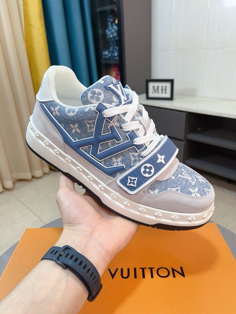 Louis Vuitton Patterned Panel Low-Top Sneakers — front