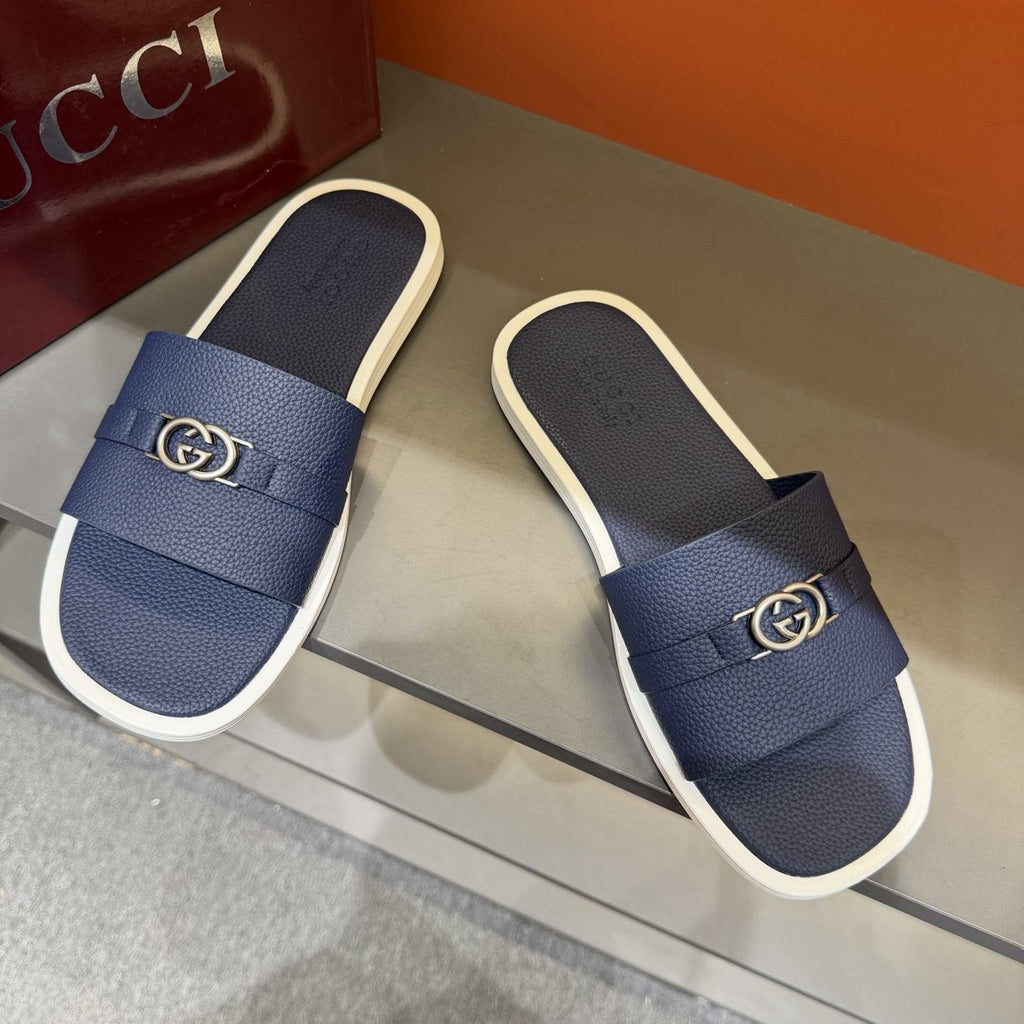 Gucci Navy Textured Slide Sandals — hero