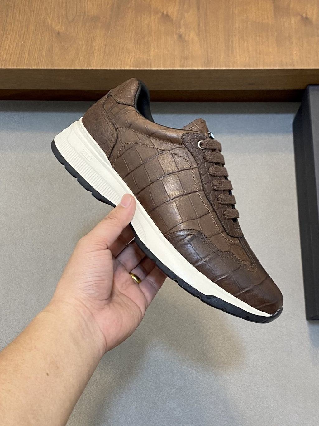 ZILLI Stitched Leather Sneakers — model