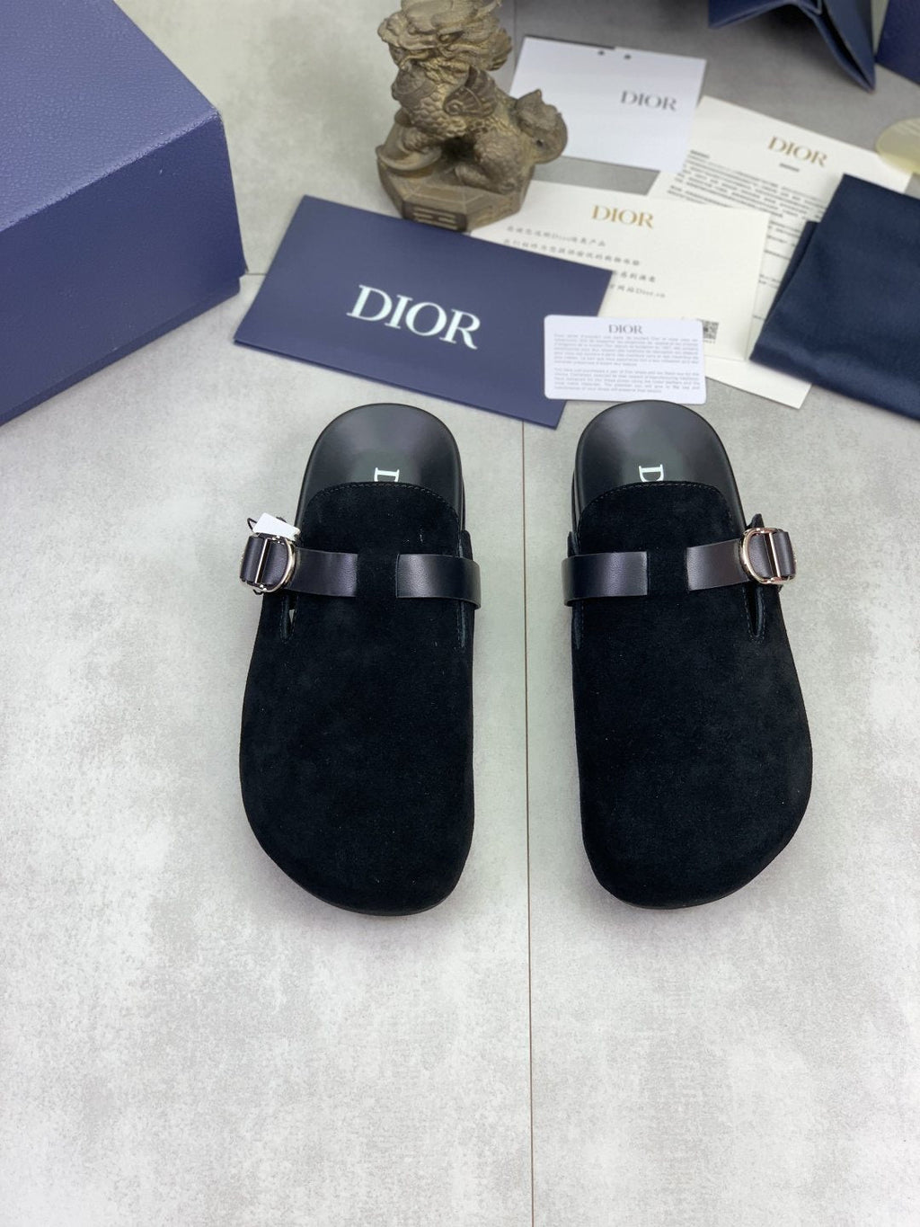 微商相册测试鞋子-Dior Buckle Strap Mule Sandals — front