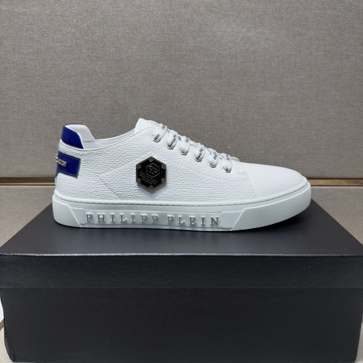 Philipp Plein Textured Low-Top Sneakers — front
