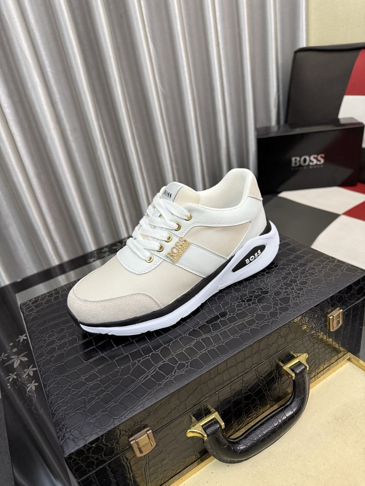 BOSS Color-Block Low-Top Sneakers — front