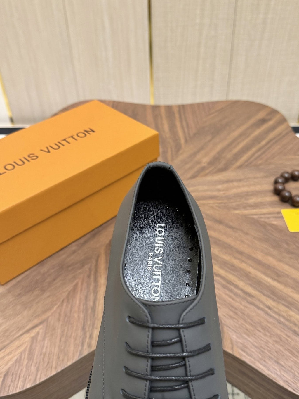 Louis Vuitton Plain-Toe Lace-Up Shoes — side