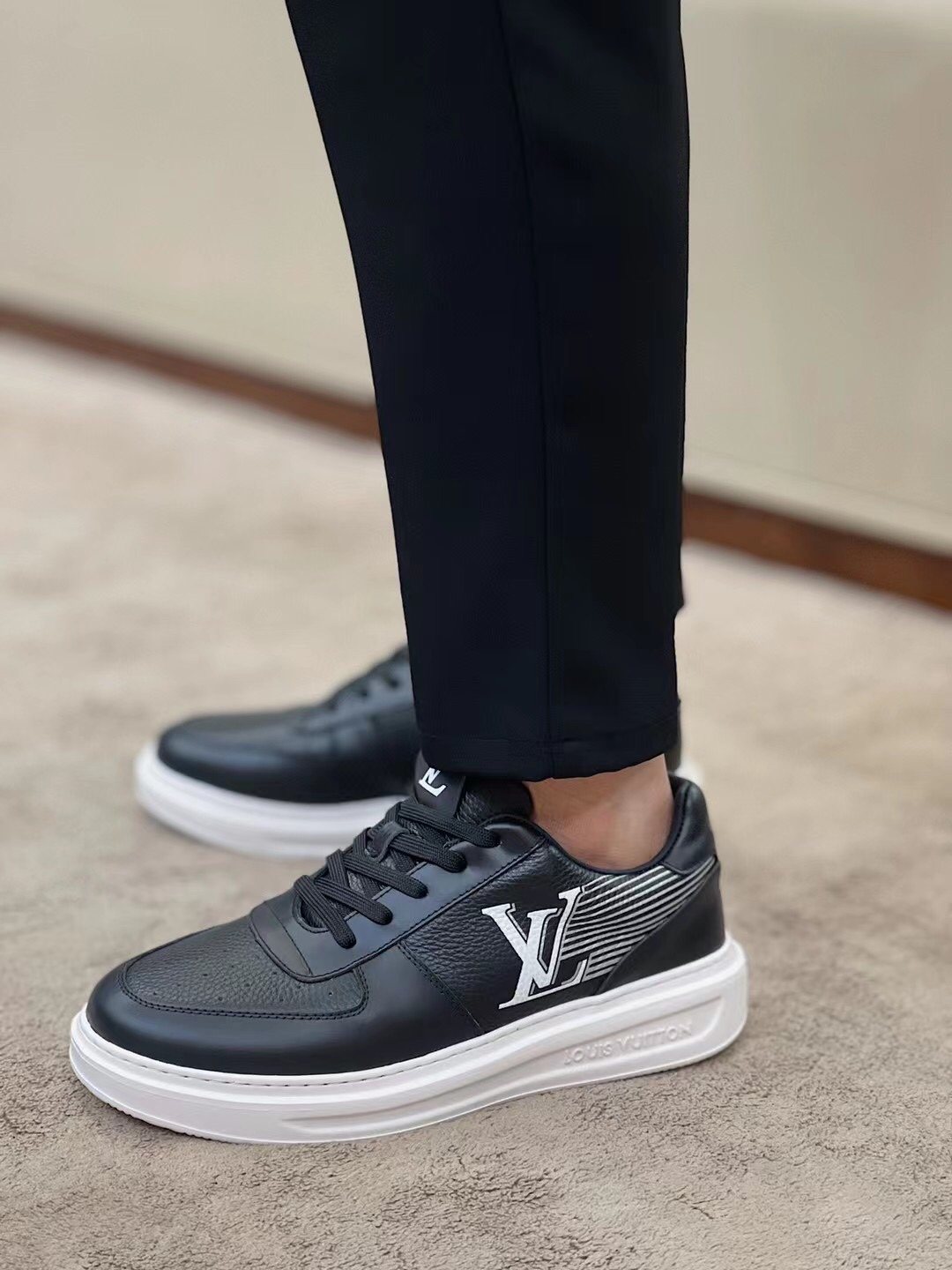 Louis Vuitton Side Lettering Low-Top Sneakers — model