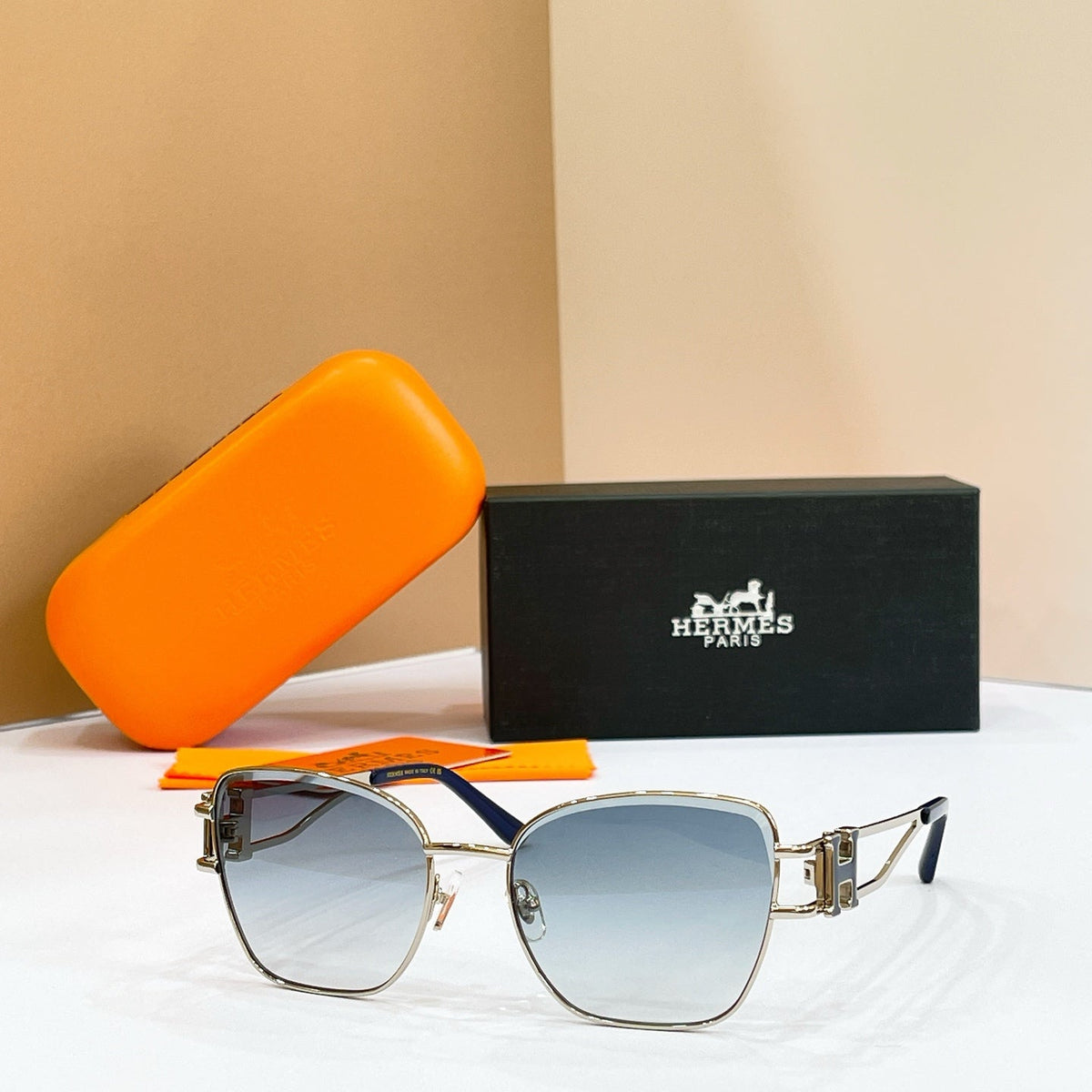 HERMÈS Sunglasses H8128S