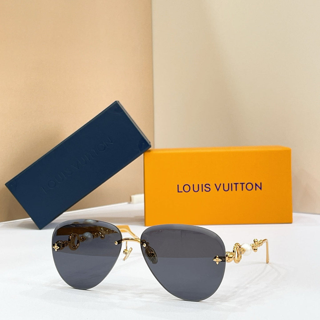 LOUIS VUITTON Sunglasses Z3318U